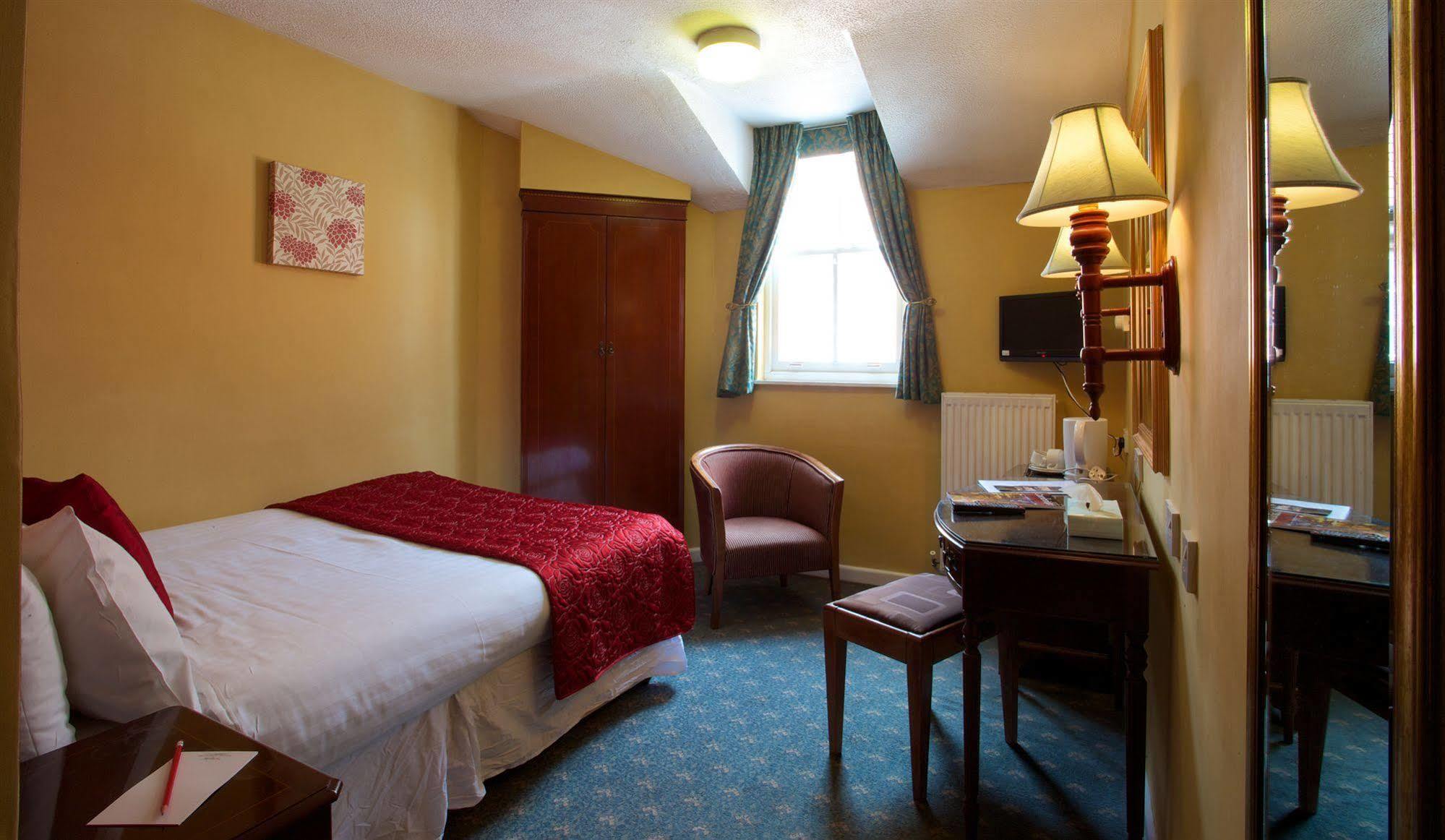 The Rutland Arms Hotel نيوماركت المظهر الخارجي الصورة